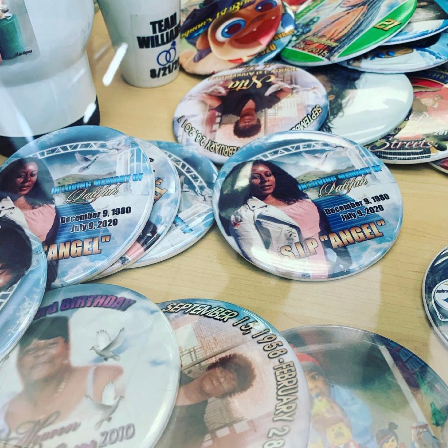 Memorial Buttons